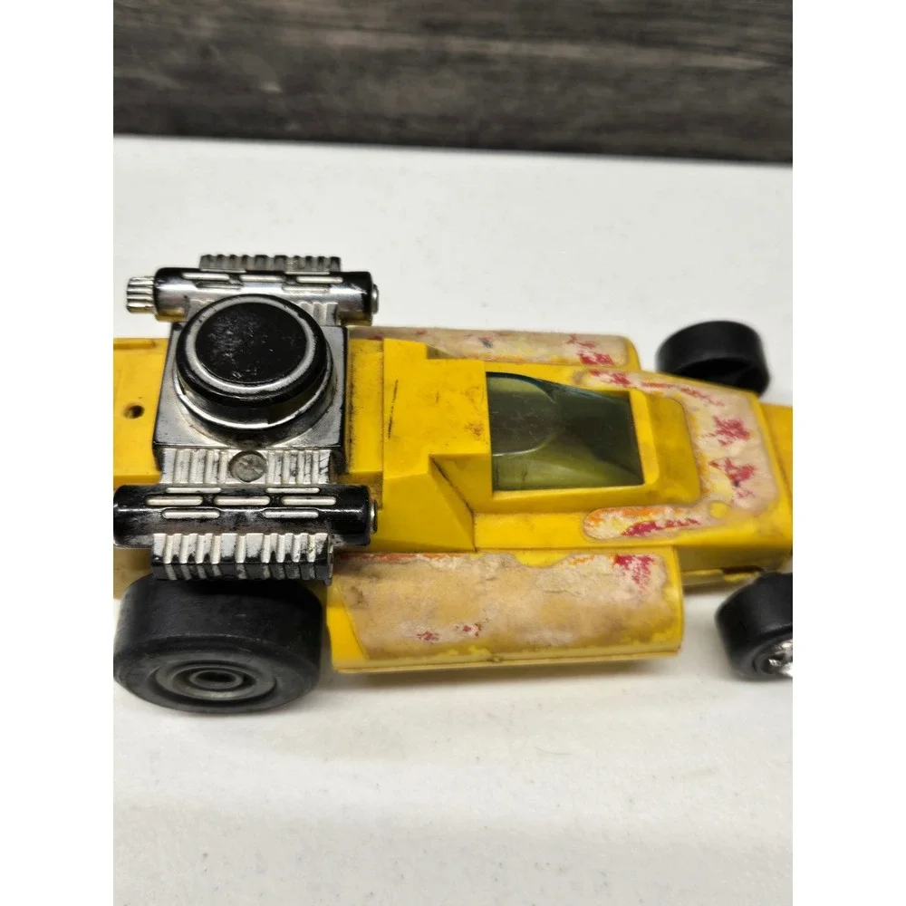 Vintage 1972 Remco Industries Yellow Toy Car Racing Vehicle Harrison NJ 70s‎ Toy